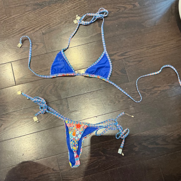 Bikini set - Picture 2 of 2